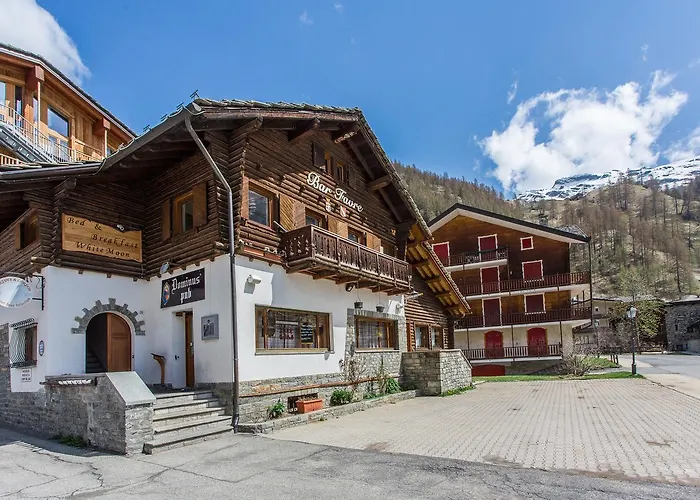 White Moon Bed & Breakfast 3*