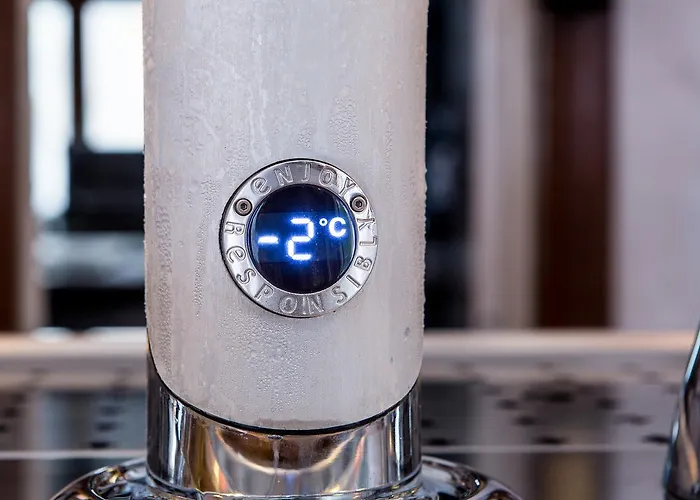 Bed & Breakfast White Moon